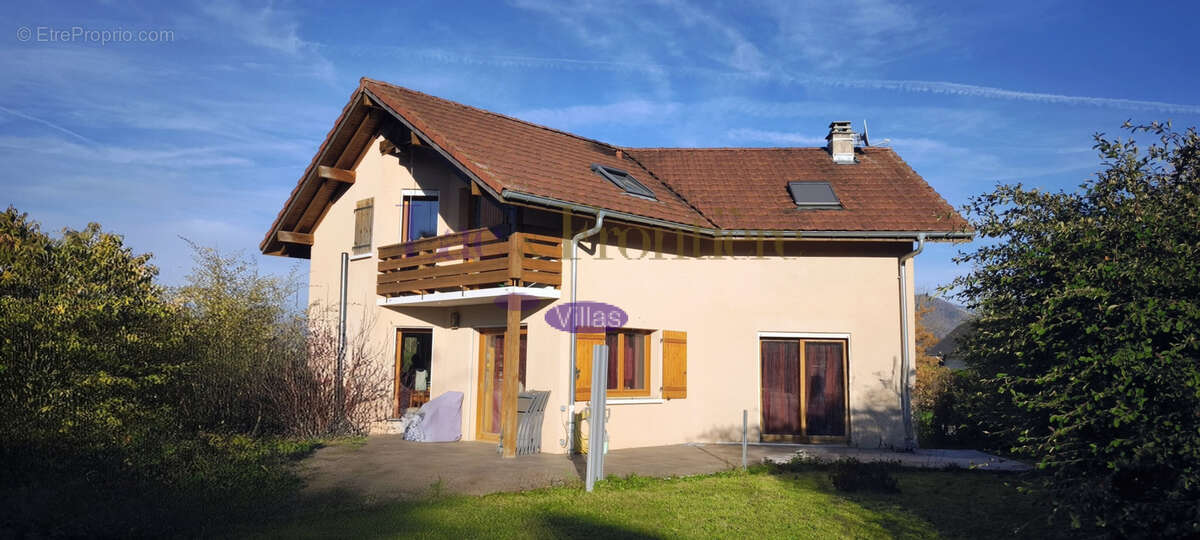 Maison à PEILLONNEX