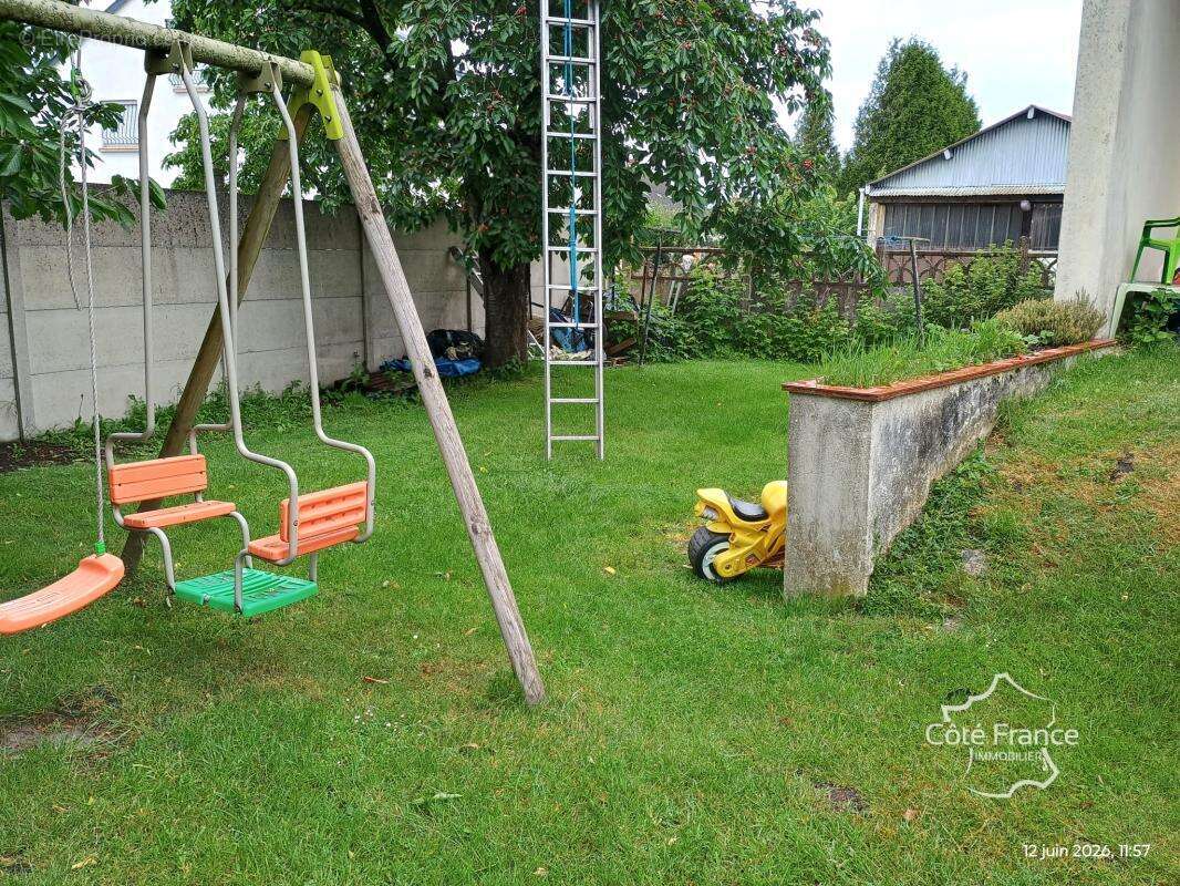AISNE - HIRSON - Pavillon sur sous-sol, proche centre ville - photo 19