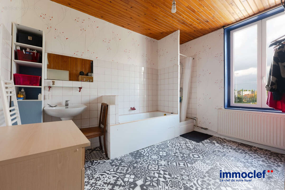 Maison à LA MADELEINE