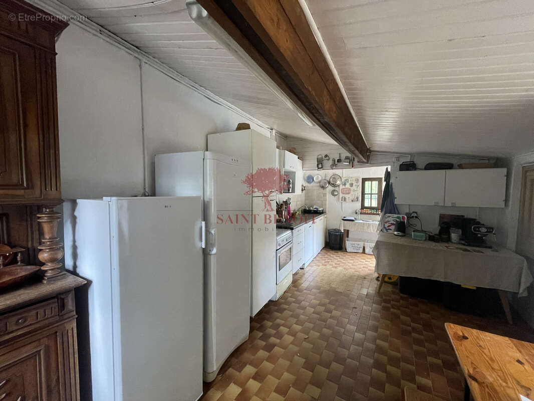 LE POUGET Propriété Agricole de 21143 m2 avec tennis et piscine et terrain de pétanque. - photo 34