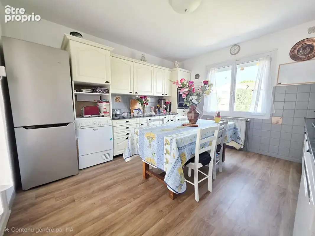 Maison familiale T5 avec jardin et grand garage à Miramas - photo 9