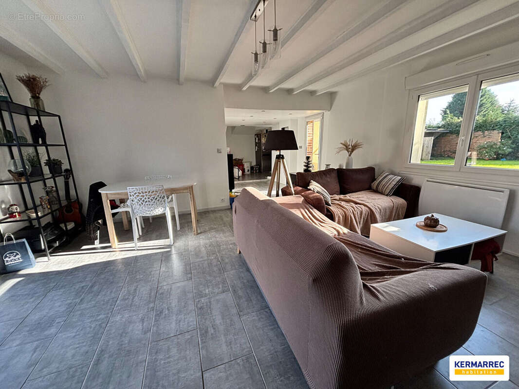 Maison à CHATILLON-EN-VENDELAIS