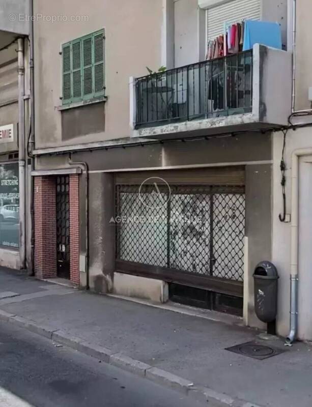 Commerce à LA SEYNE-SUR-MER