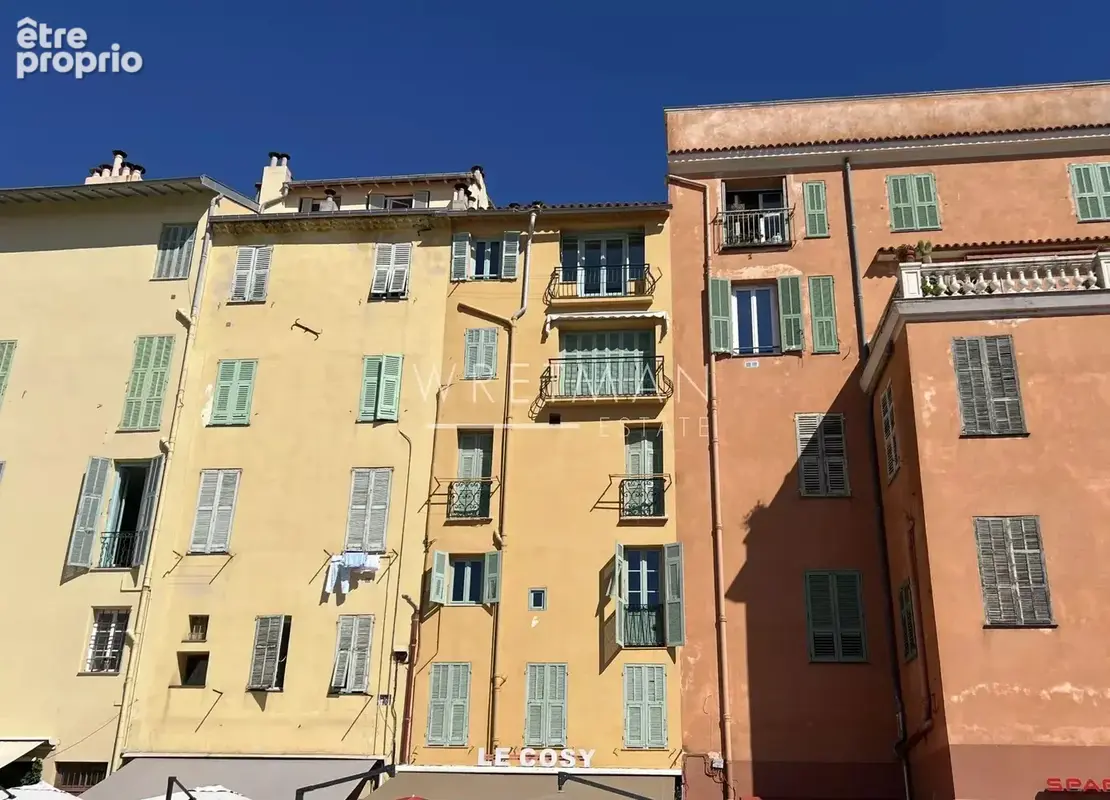 2 pièces rénové avec balconnet et vue mer - Menton Vieux Port - photo 11