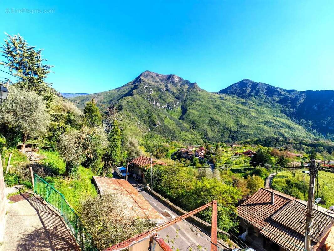Appartement à LANTOSQUE