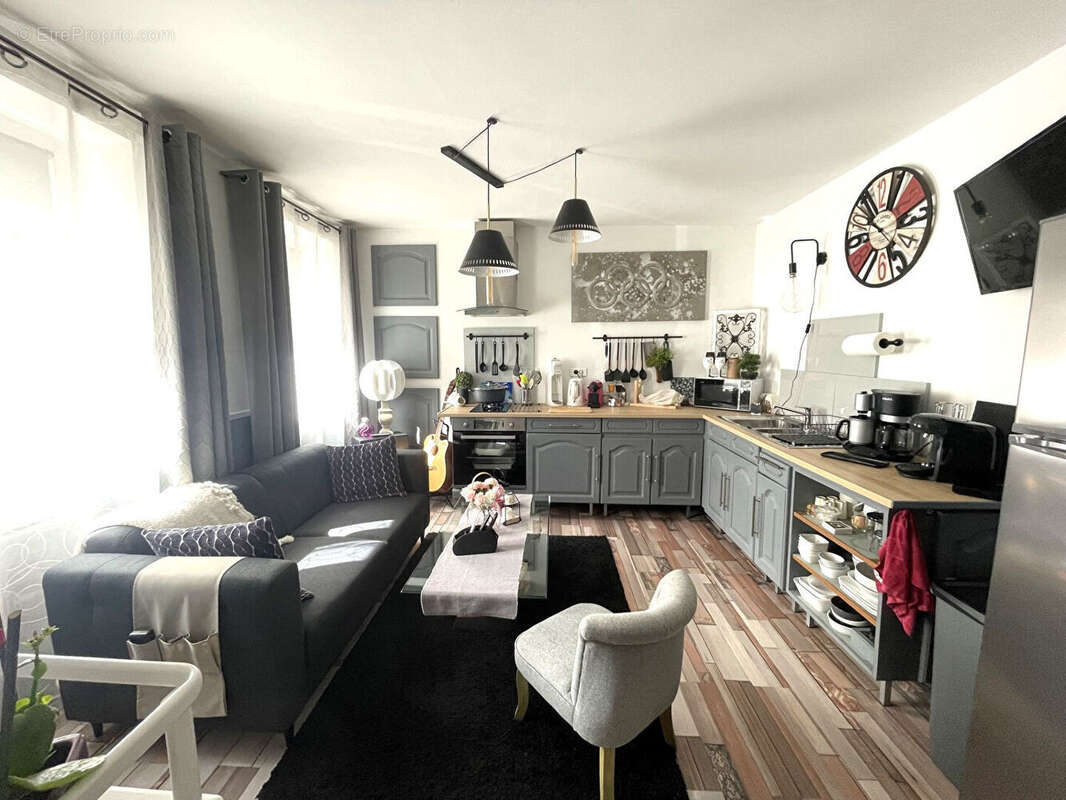 Immeuble 547 m2 - photo 3