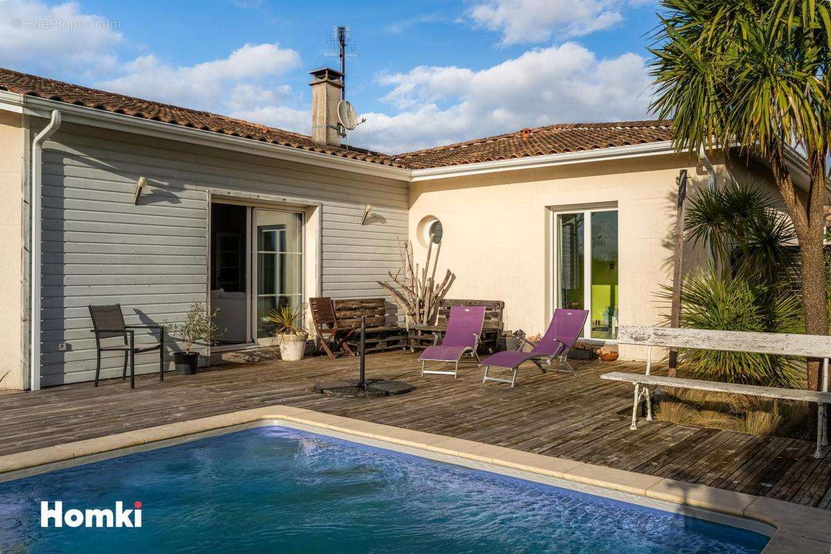 Maison à SAINTE-EULALIE