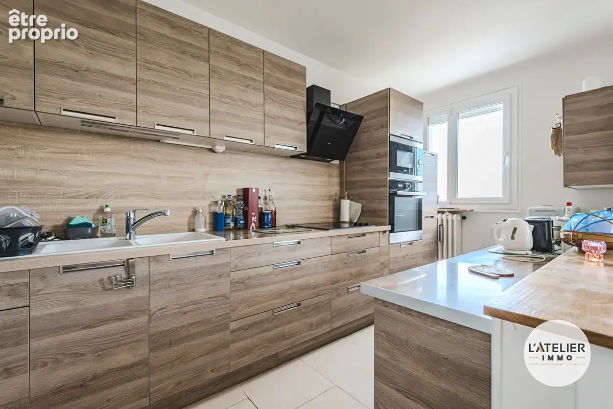 REIMS - Appartement 60 m² - 2 chambres - 7e étage avec ascenseur ? Vue panoramique - photo 3
