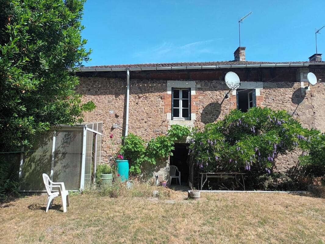 Maison à CHIRAC
