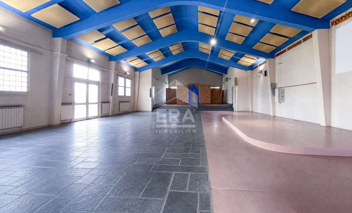 Local d'activité St Juery 450m² - photo 2