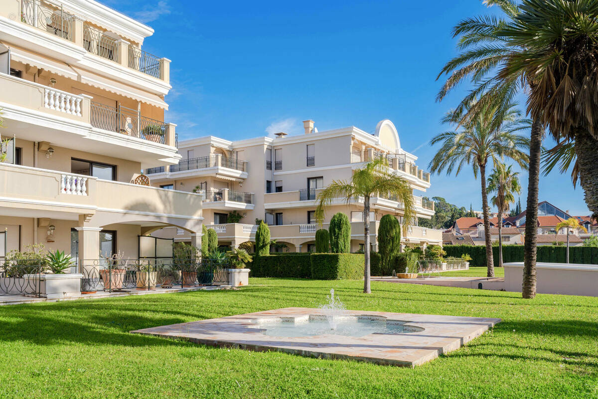 Appartement à HYERES