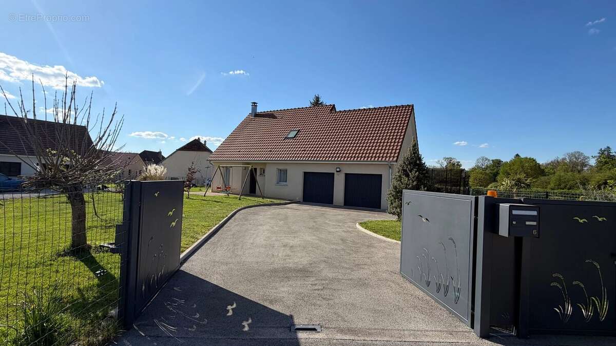 Maison à BOULT