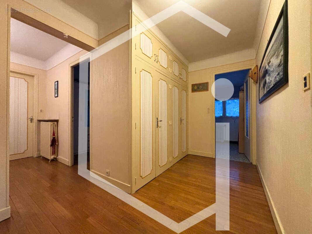 Maison à COSNE-COURS-SUR-LOIRE