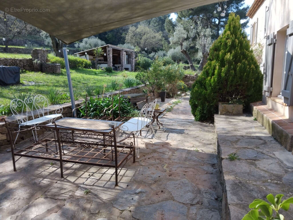 Maison à HYERES