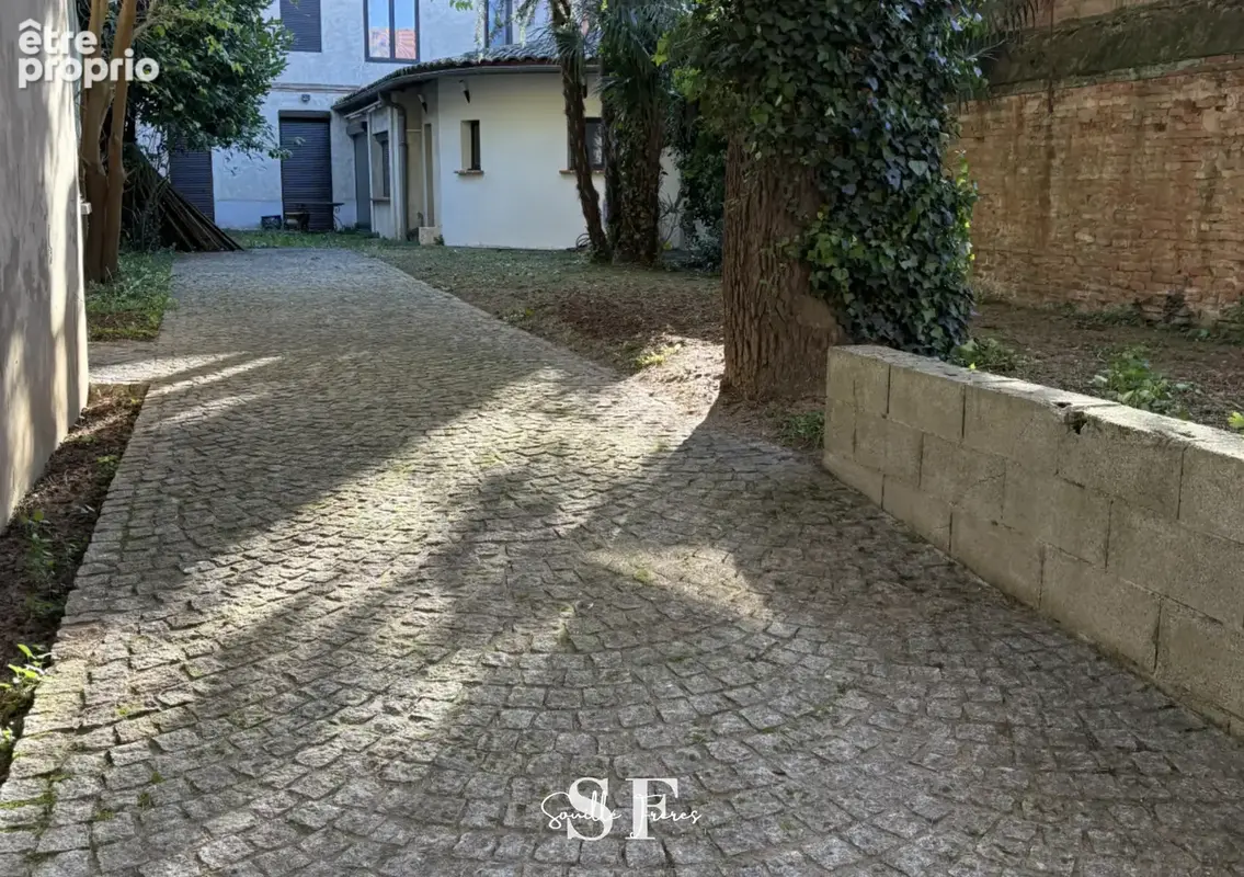 Castelsarrasin - maison de ville avec garage et jardin - photo 3