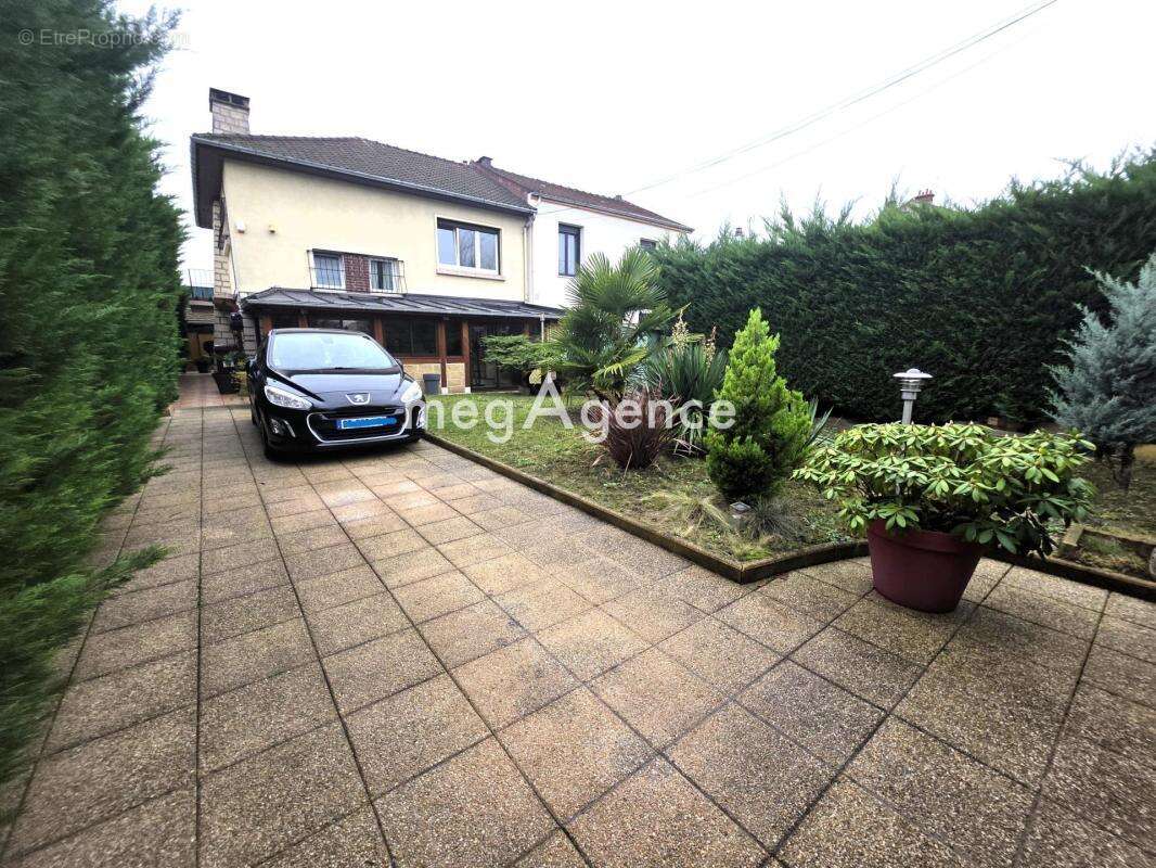 Maison à MONTFERMEIL