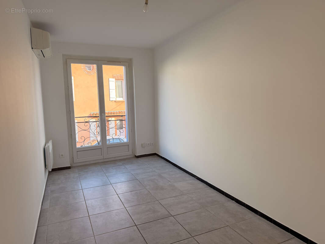 Maison à LA TOUR-DU-CRIEU