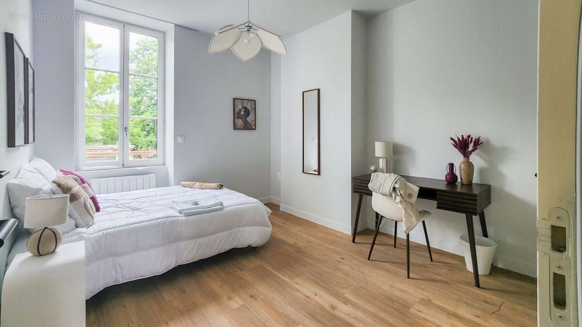 Maison 243 m² à Bordeaux  - photo 8