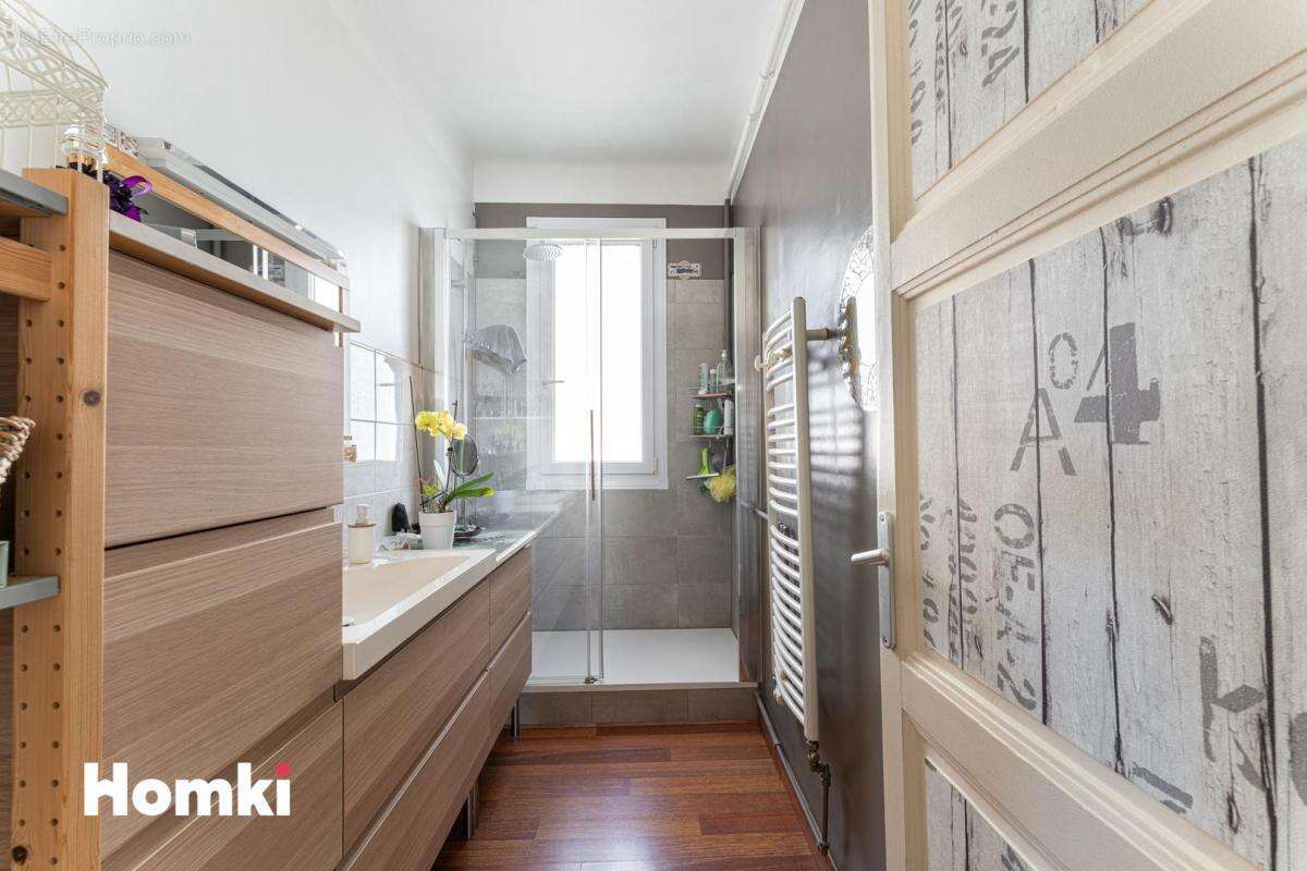 Appartement T4 de 80 m2 à Marseille 13007, Avenue de la Corse - photo 9