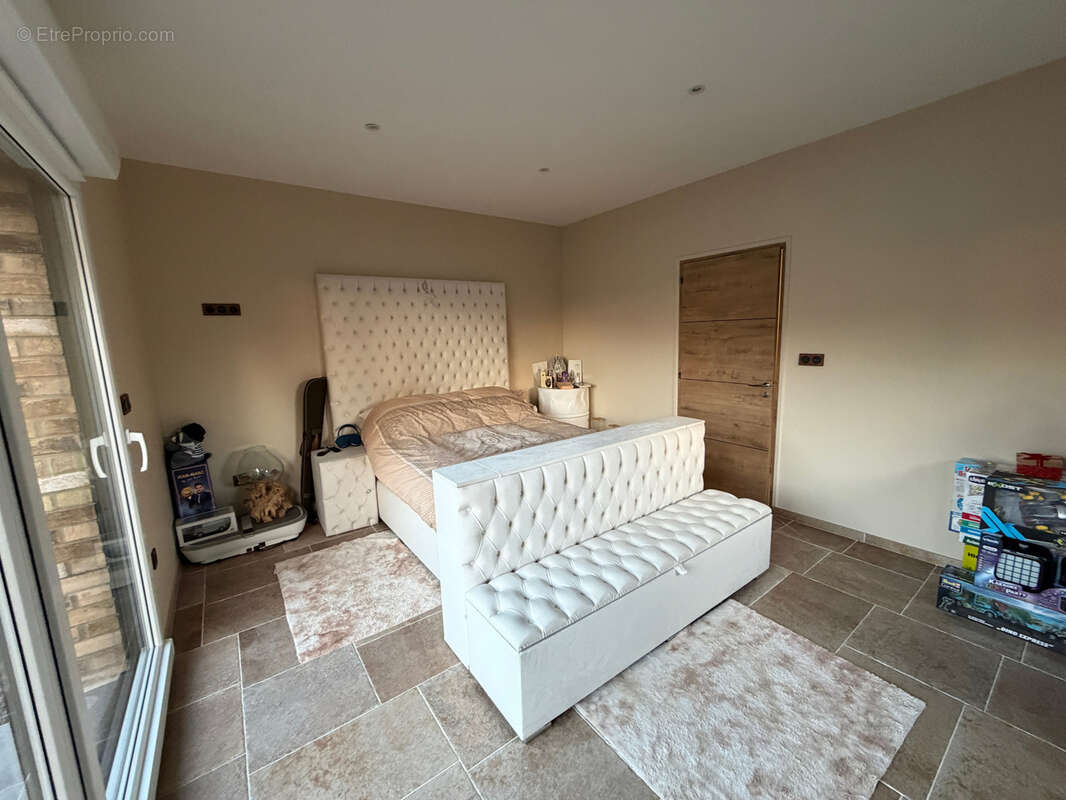 Maison à SAINT-AMAND-LES-EAUX