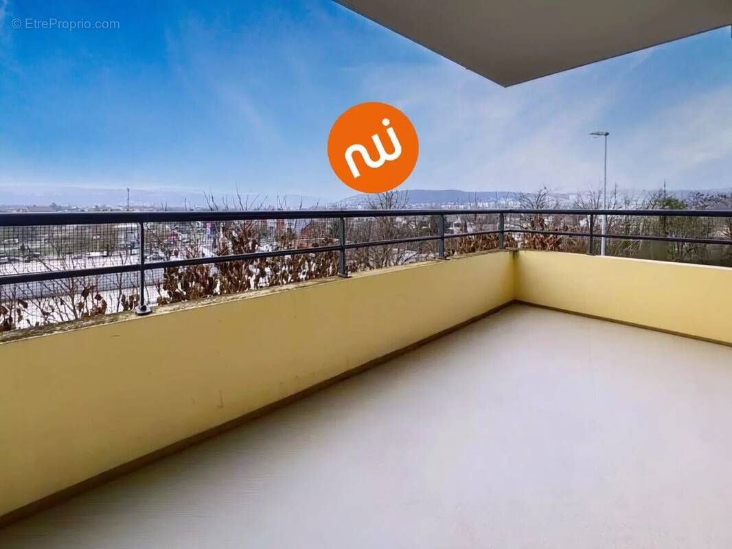 Appartement à GRIGNY