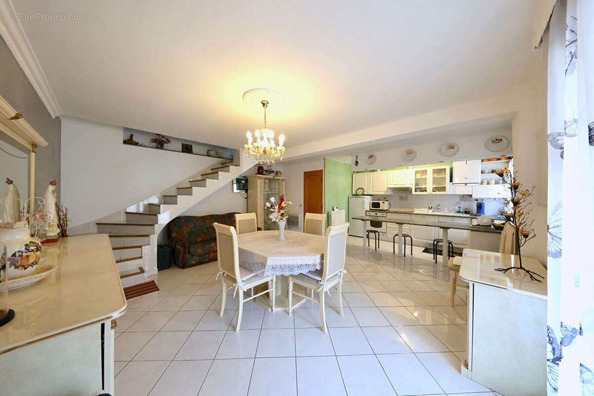 Maison à CORBEIL-ESSONNES