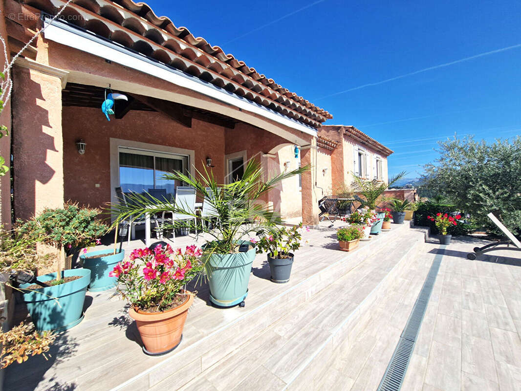 Maison à AUBIGNOSC