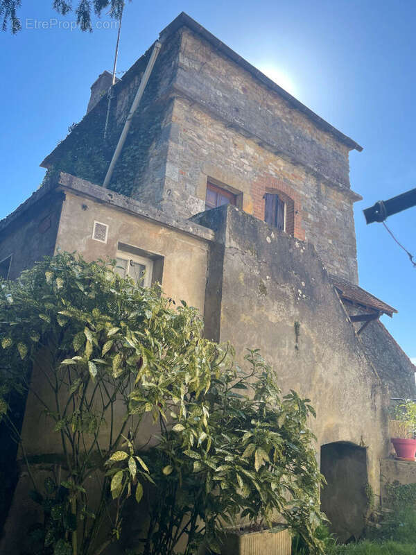 Maison à JULLY-LES-BUXY