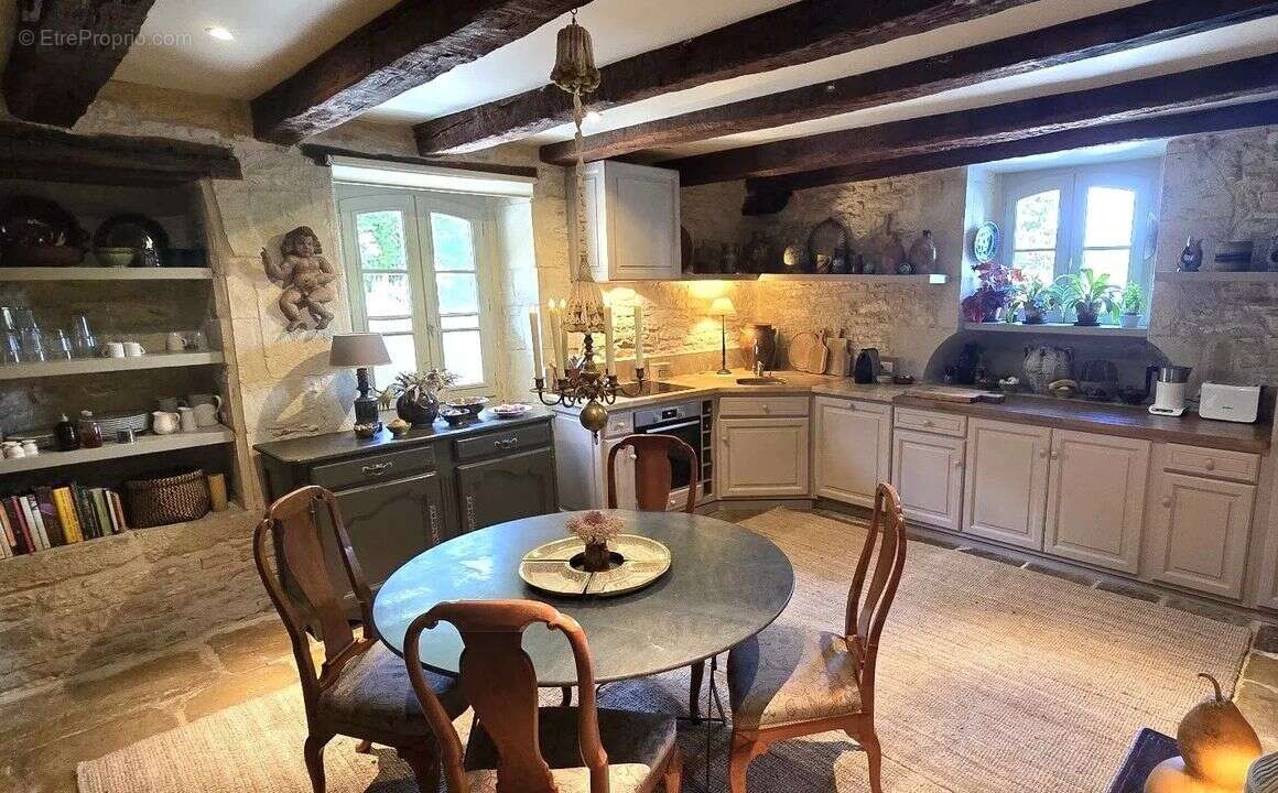 Maison à THEDIRAC
