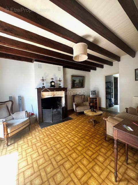 Maison à SAUZE-VAUSSAIS