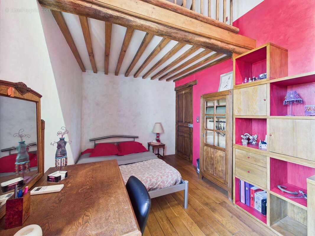 Maison à LA ROCHE-EN-BRENIL