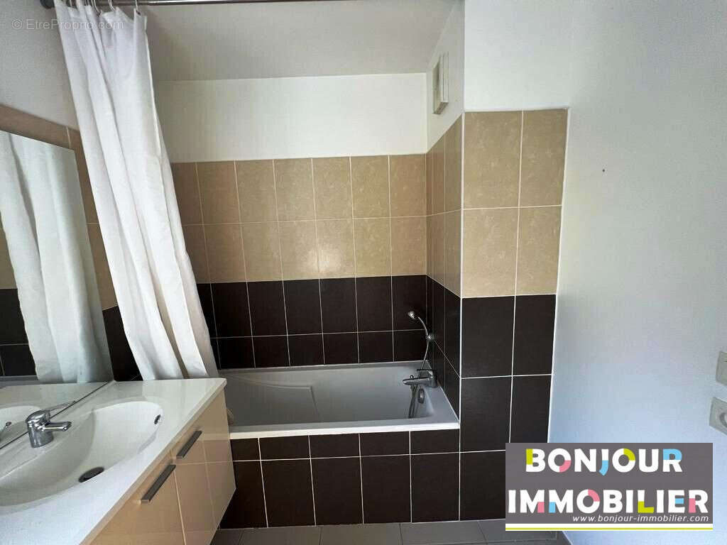 Appartement à MERY