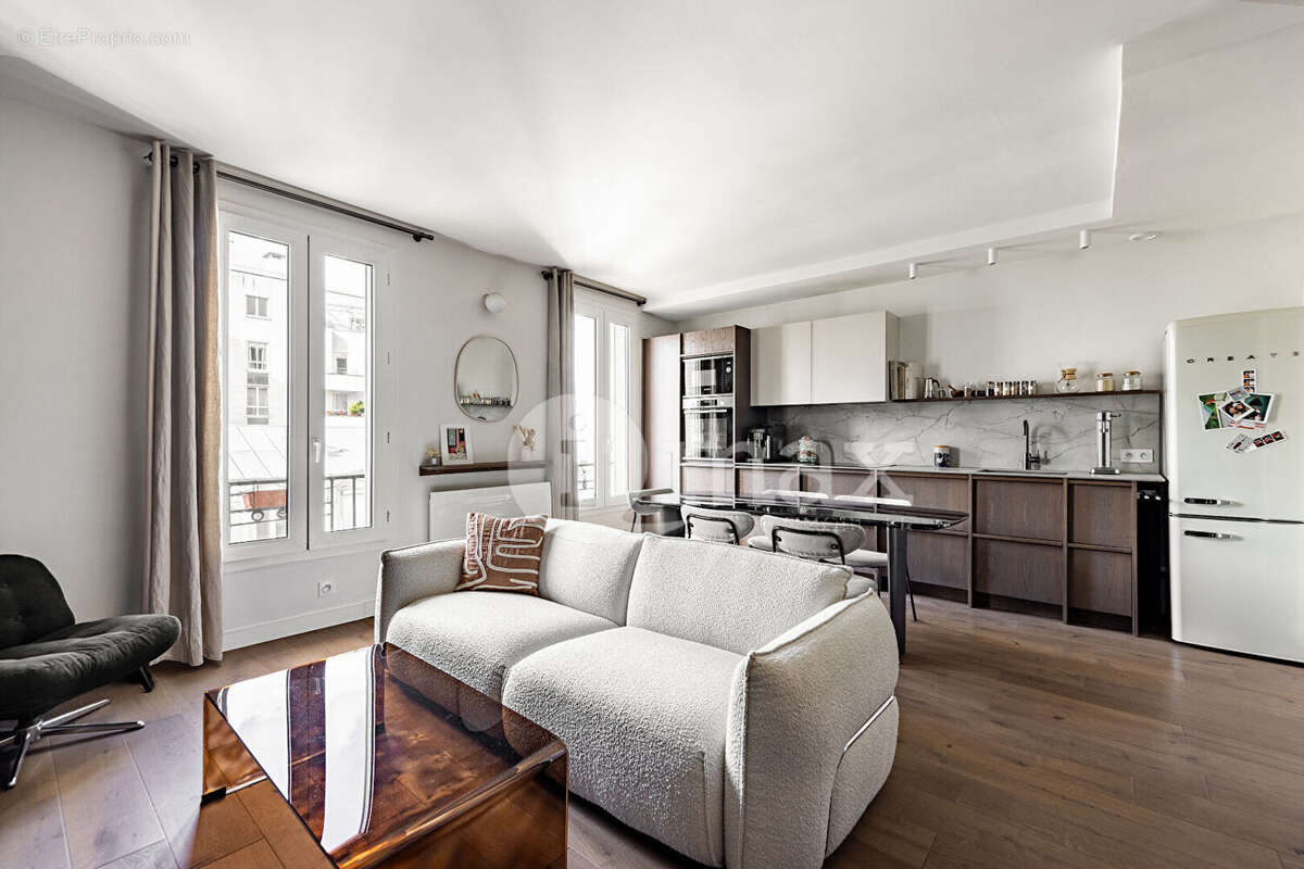 Appartement à LEVALLOIS-PERRET