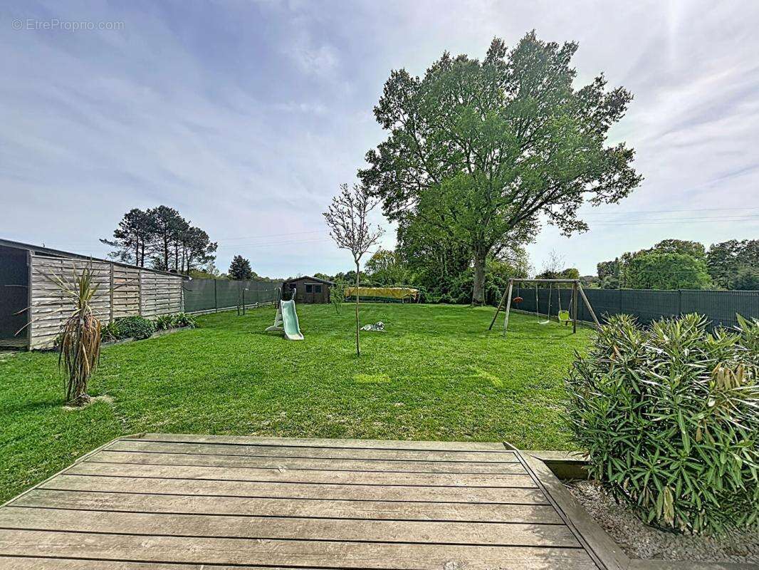 Maison à SAINT-LYPHARD