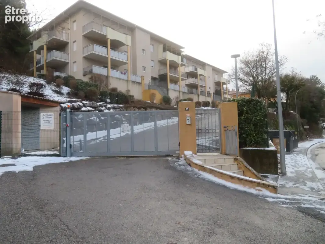 Belle MAISON sur 2 niveaux de 95 m3 à vendre centre ville de DIGNE LES BAINS (04) - photo 3