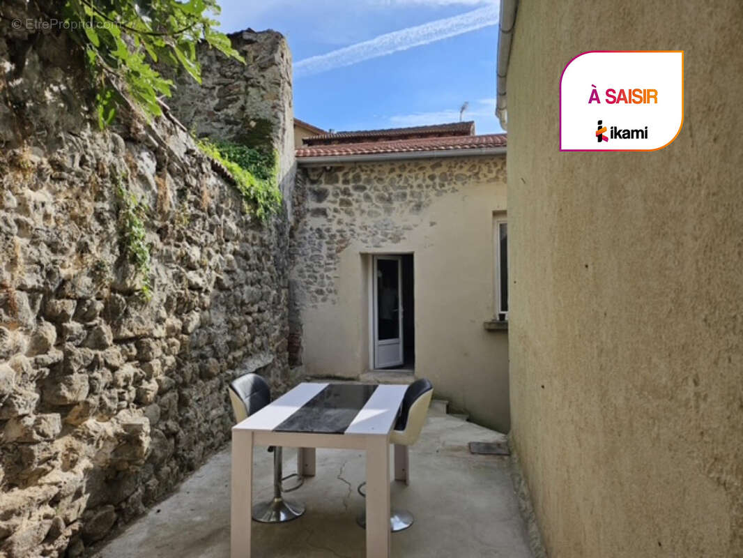 Maison à SERVES-SUR-RHONE