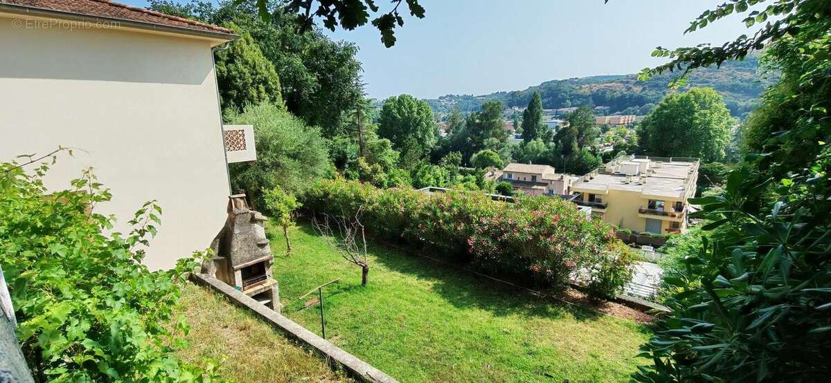 Photo 3 - Maison à VILLENEUVE-LOUBET