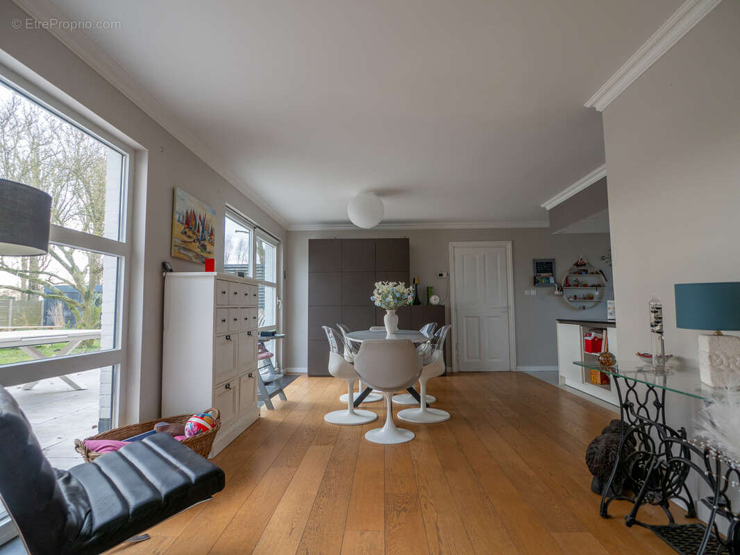 Maison à SAINT-AMAND-LES-EAUX