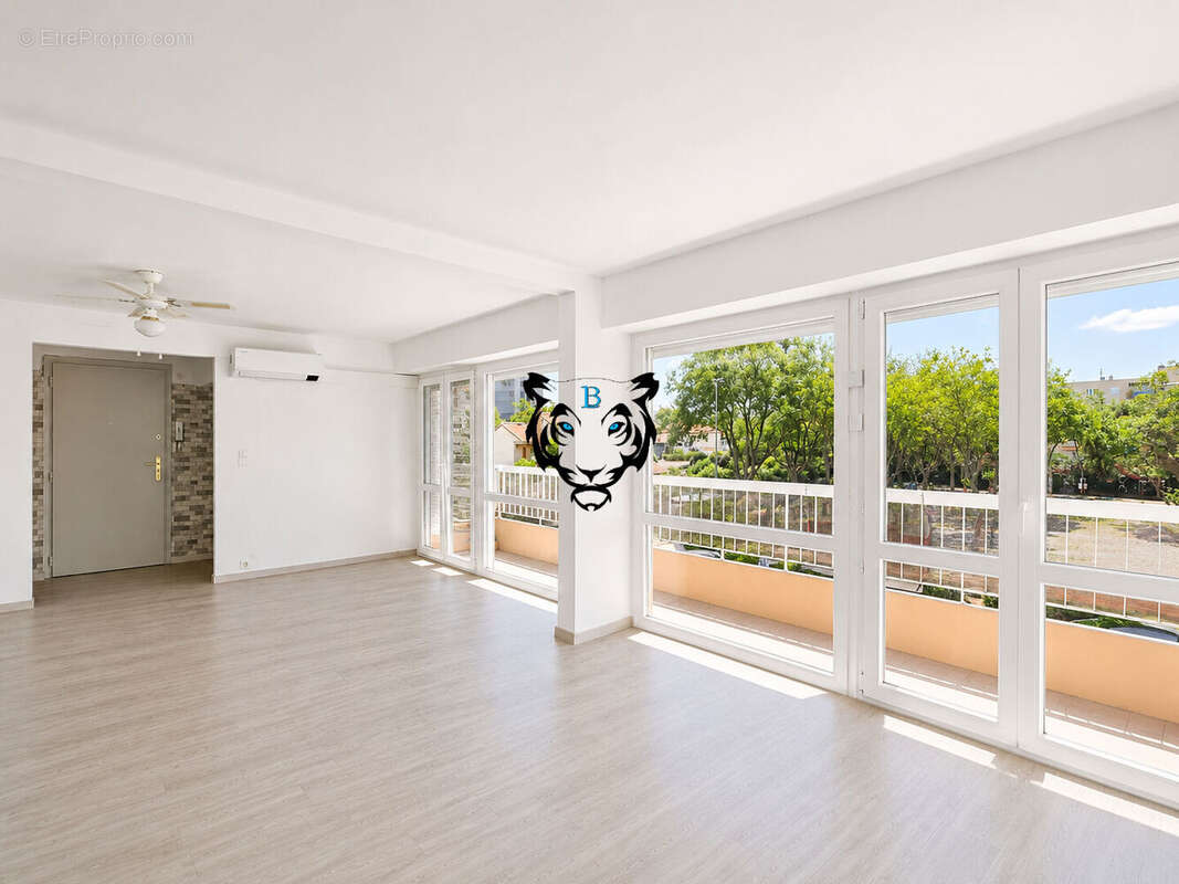 Appartement à FREJUS
