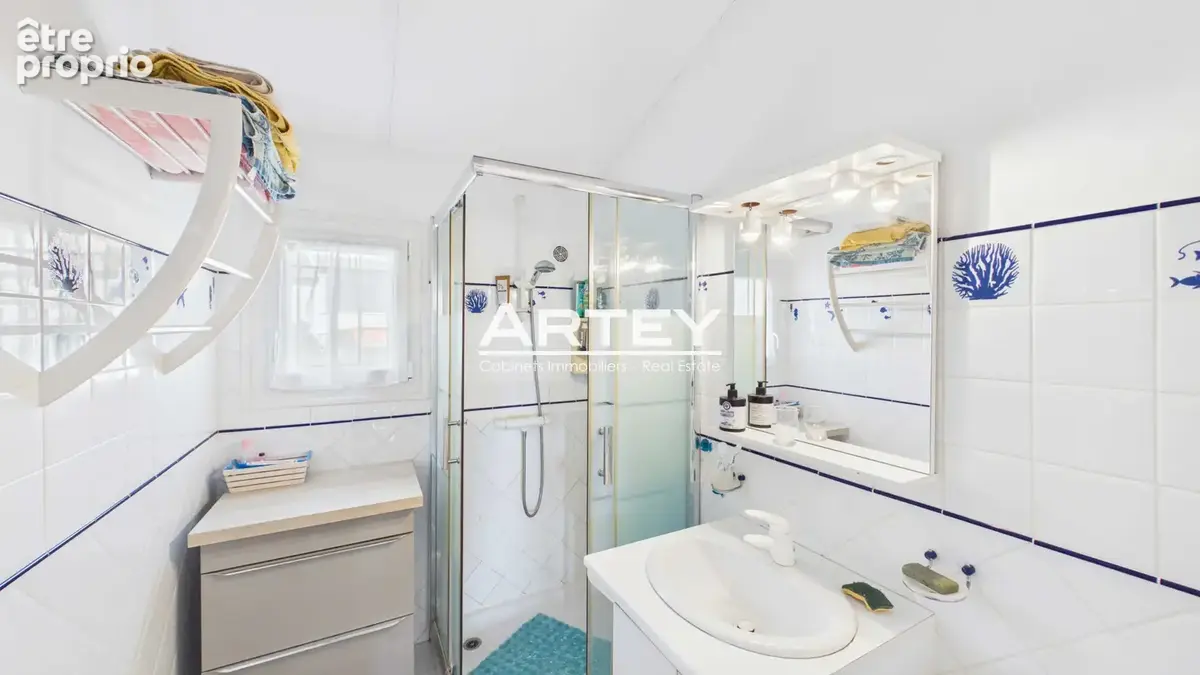 Duplex Vue mer - Proche Port - photo 5