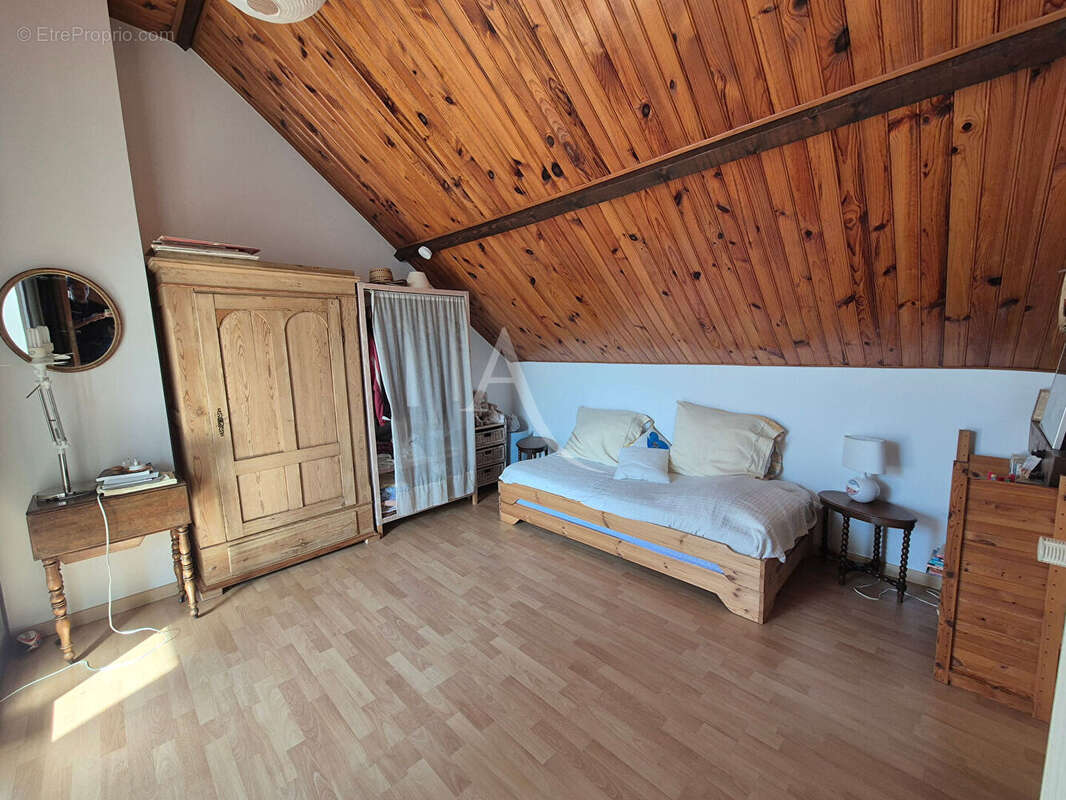 Maison à BURES-SUR-YVETTE