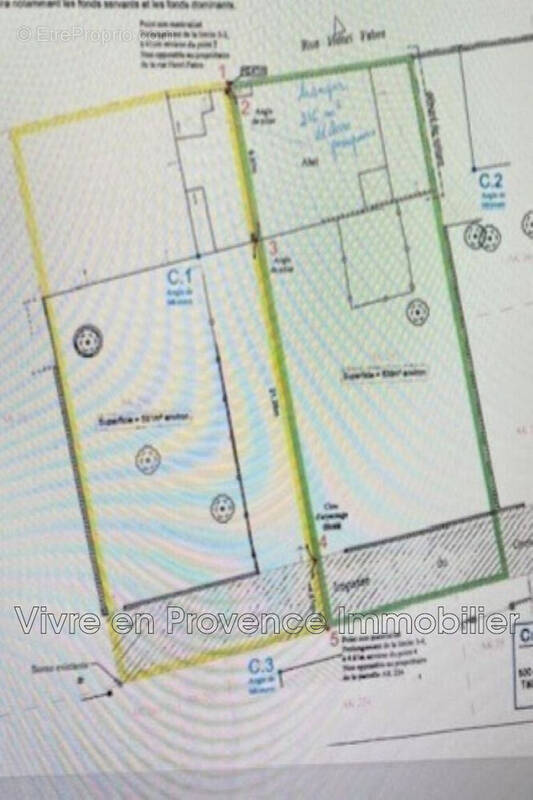 Terrain à MORIERES-LES-AVIGNON