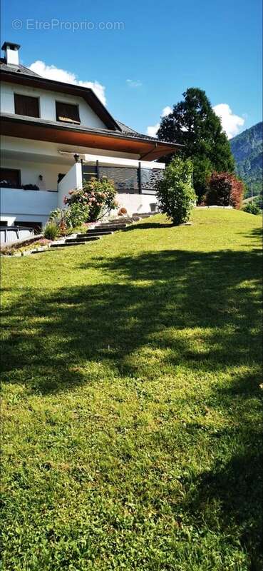 Maison à UGINE