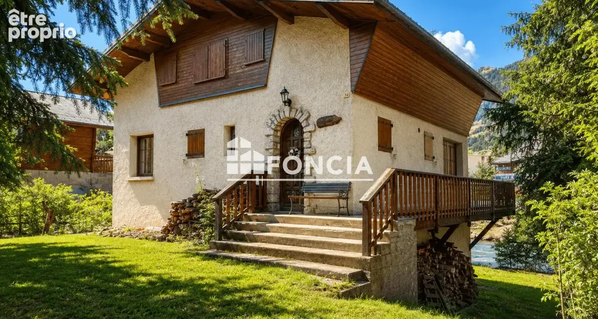 Maison à LA SALLE-LES-ALPES