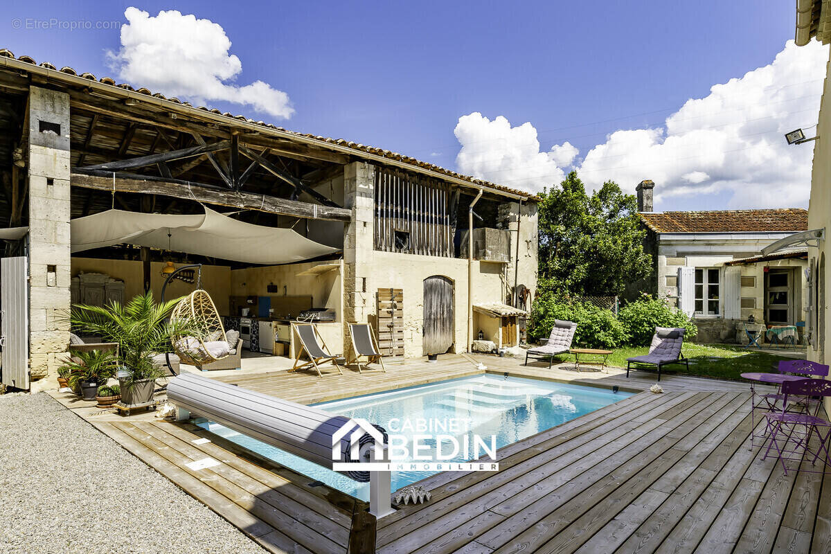 Maison à REIGNAC