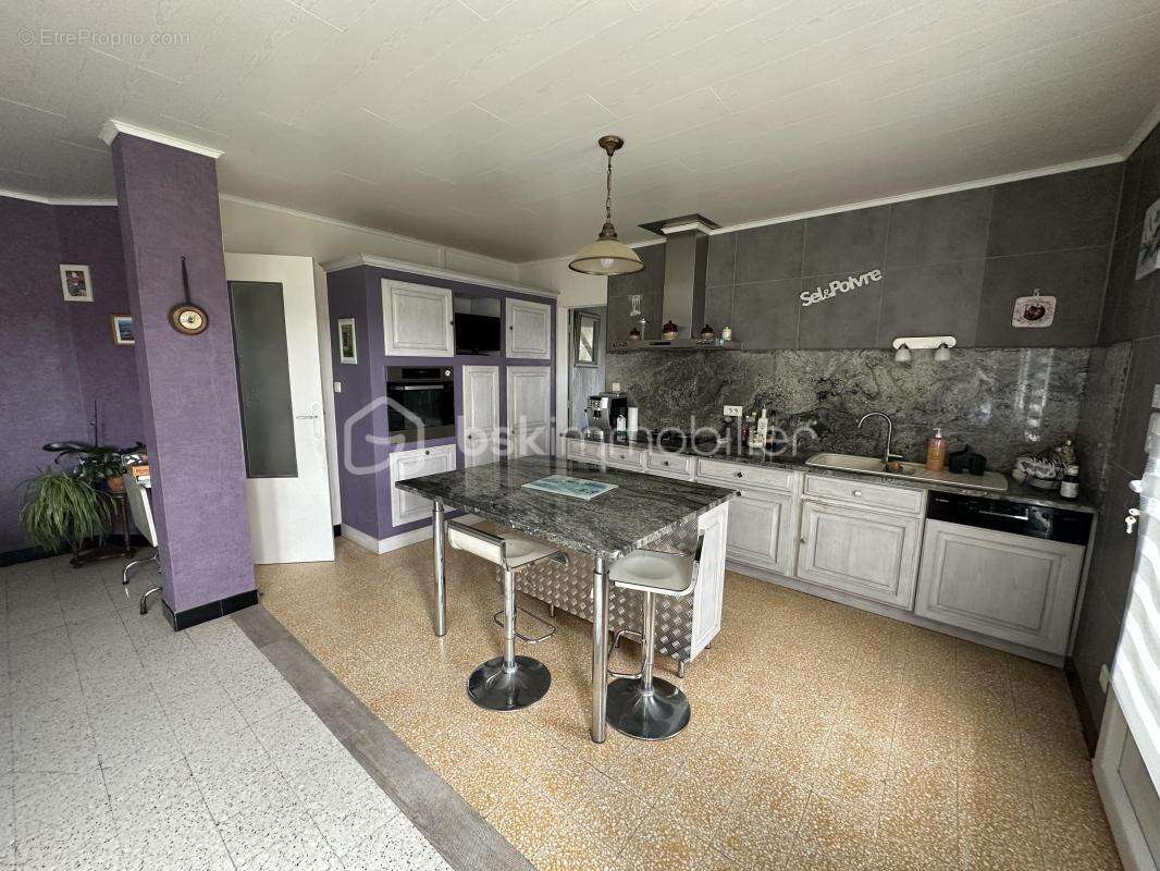 Maison à AURIAC-SUR-VENDINELLE