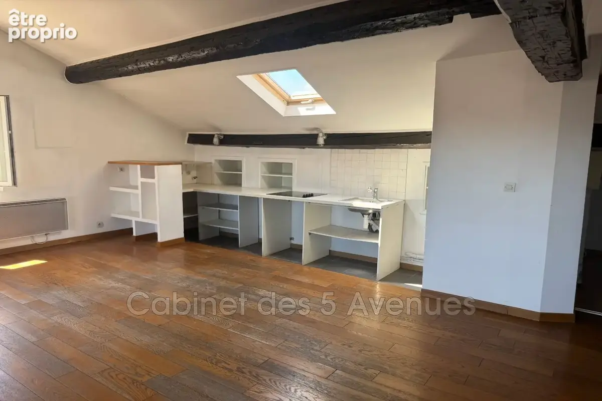 Appartement 4 pièces 75 m² à vendre à Marseille-1e (13001) - photo 4