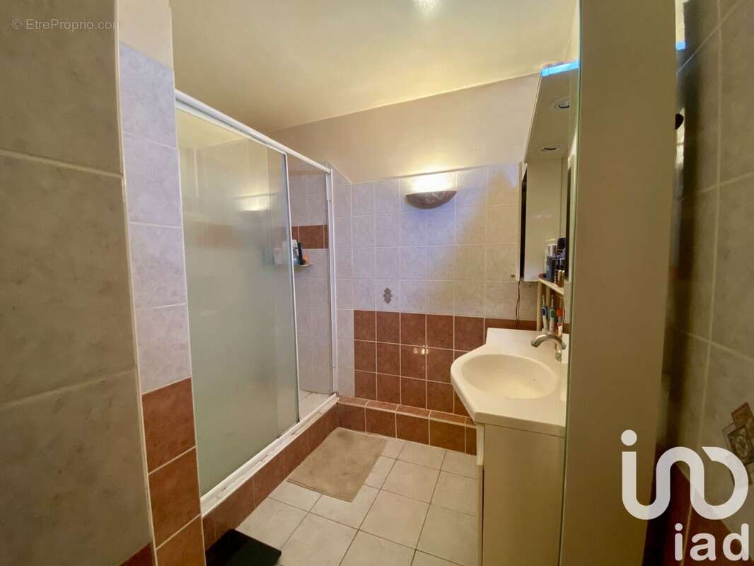 Photo 8 - Appartement à ELANCOURT