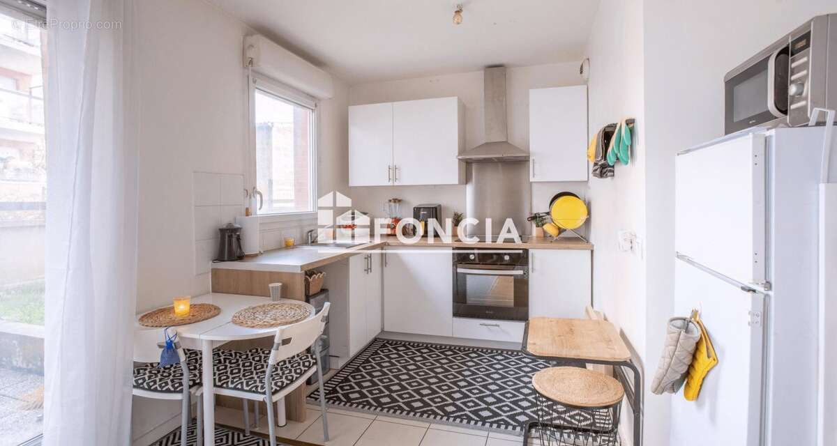 Agréable T2 avec terrasse - photo 3