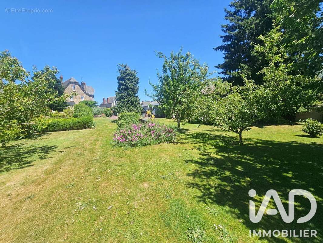 Maison 268 m² à Merdrignac  - photo 6
